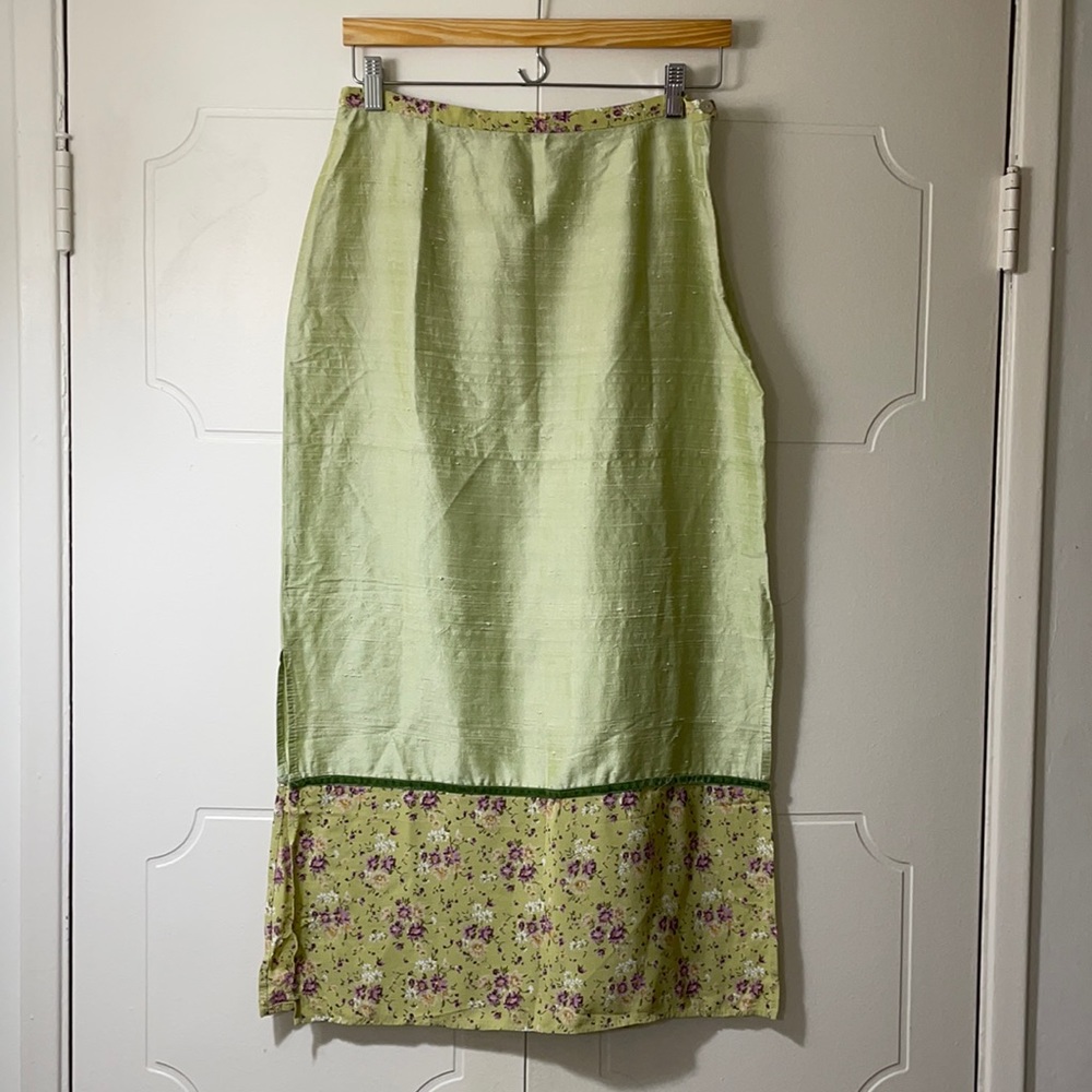 VINTAGE SILK SKIRT